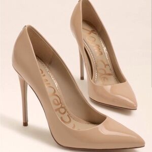 Brand new no wear just tried on they are just too high for me and a bit narrow.